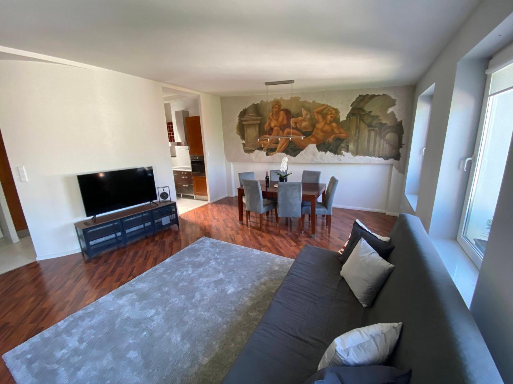 To - Downtown Apartment